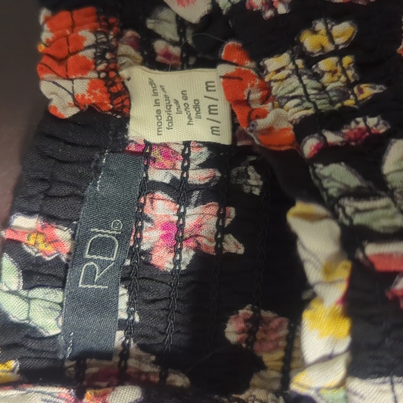 NWOT RDI floral cutout jumper - Picture 7 of 10